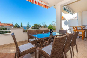 Apartman Dadi, Dramalj